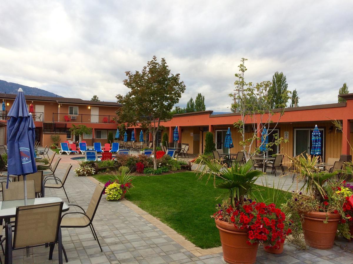 Sahara Suites Osoyoos Eksteriør bilde